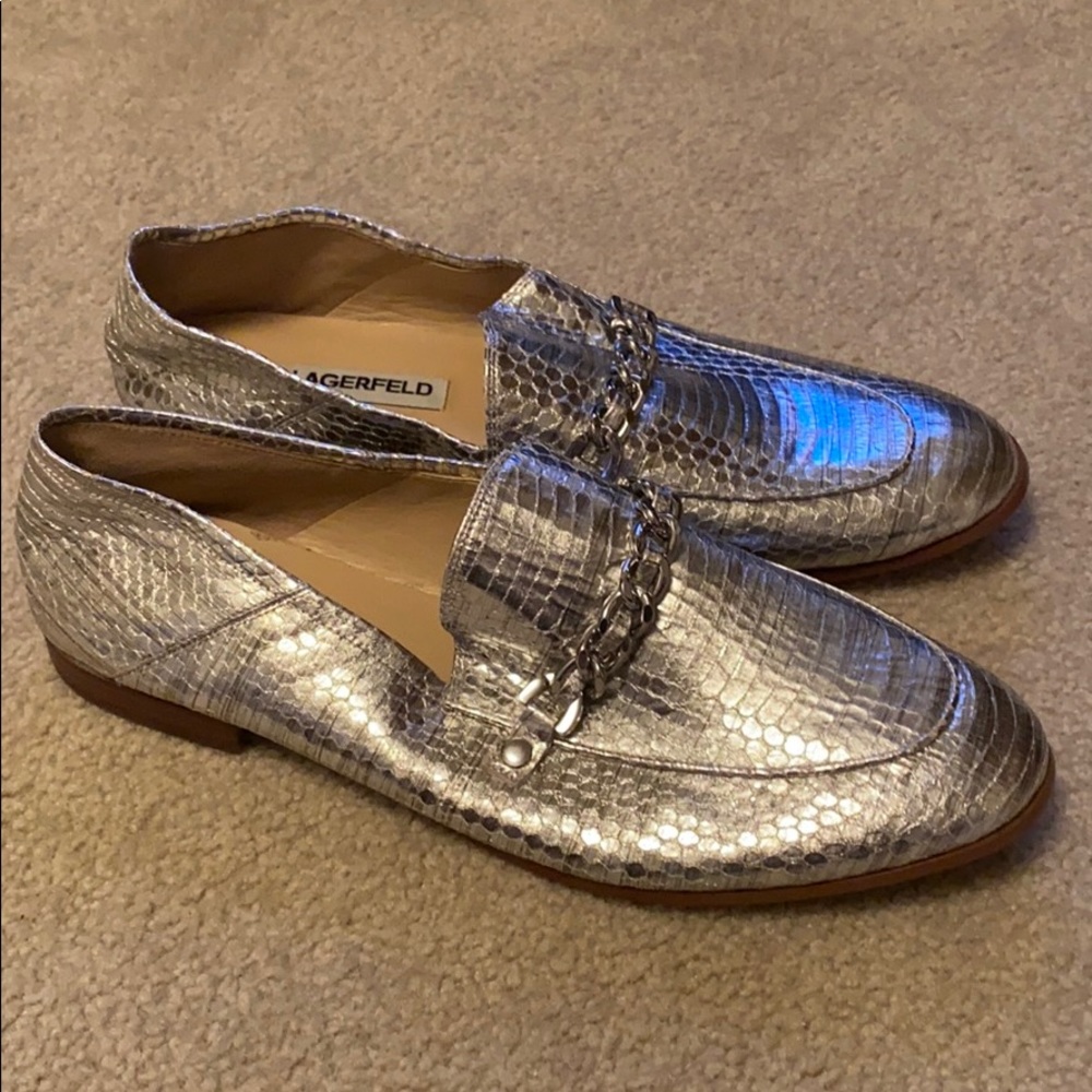 Karl Lagerfeld metallic snakeskin chain loafers 9
